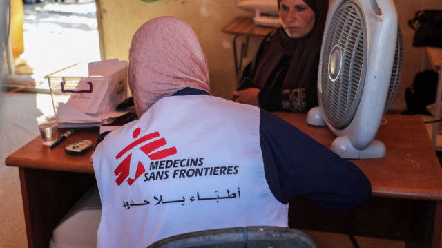 MSF a fermement condamné le siège imposé par Israël, qui prive la population gazaouie de services essentiels comme l’eau et l’électricité.