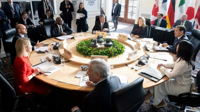 Канада призывает G7 поддержать Украину.