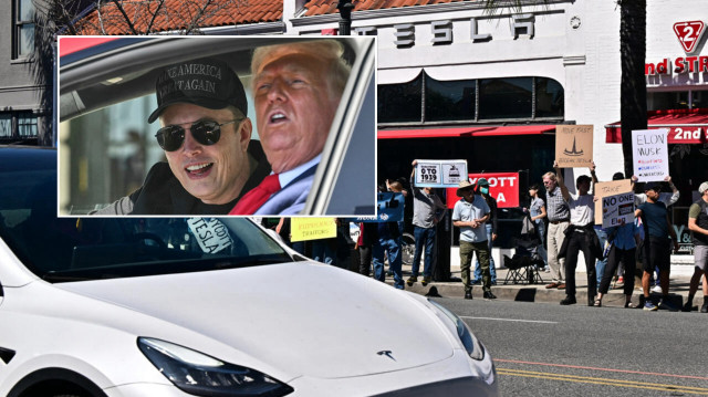 ABD'de ayın başından bu yana vatandaşlar, ülkenin farklı bölgelerinde Elon Musk'ın CEO'su olduğu Tesla'nın otomobil bayileri önünde gösteriler düzenlemeye devam ediyor.
