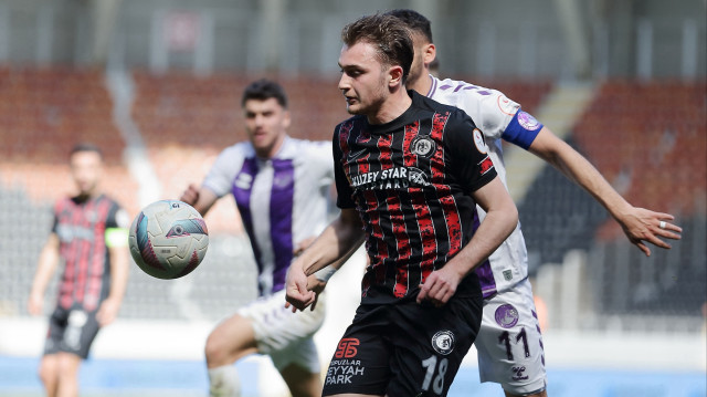 Trendyol 1. Lig'in 30. haftasında Ahlatcı Çorum FK ile Emre Gökdemir İnşaat Ankara Keçiörengücü, Çorum Şehir Stadı'nda karşılaştı. Çorum FK oyuncusu Ali Akman (18), karşılaşmada forma giydi.