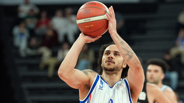 Shane Larkin 15 sayıyla oynadı.