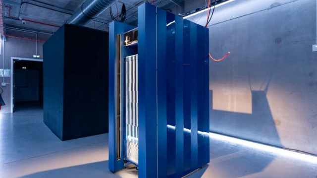 OVHcloud inaugure son premier ordinateur quantique développé par la start-up Quandela.