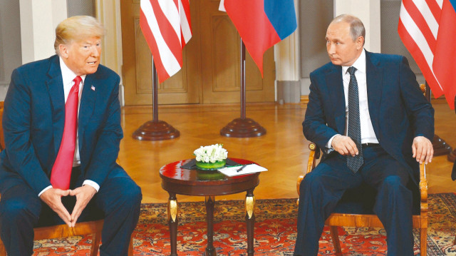 Trump, Putin ile telefon görüşmesi gerçekleştireceğini açıkladı. 