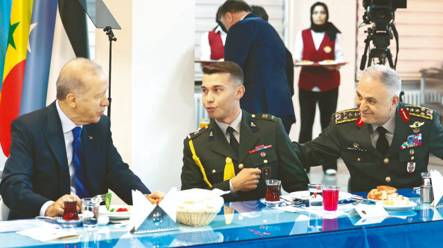 Cumhurbaşkanı Erdoğan, Kara Harp Okulu Öğrencileriyle İftar Programı'nda buluştu.