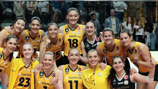 VakıfBank'ın maç sonu sevinci.