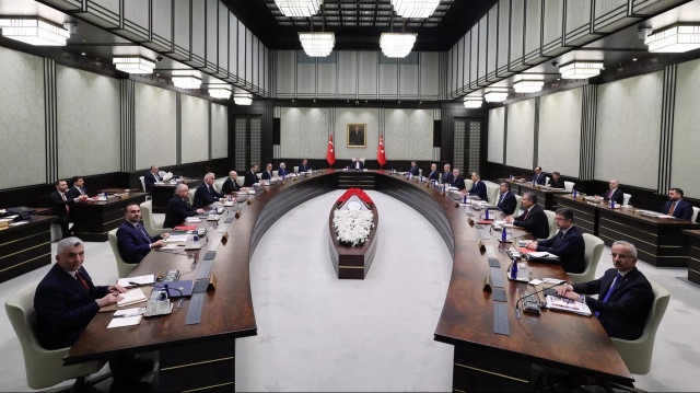 Kabine iki haftalık aranın ardından Cumhurbaşkanı Recep Tayyip Erdoğan başkanlığında toplanacak.