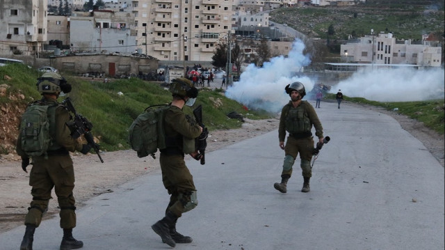 إصابة 3 فلسطينيين إثر مواجهات مع جيش الاحتلال جنوبي الضفة