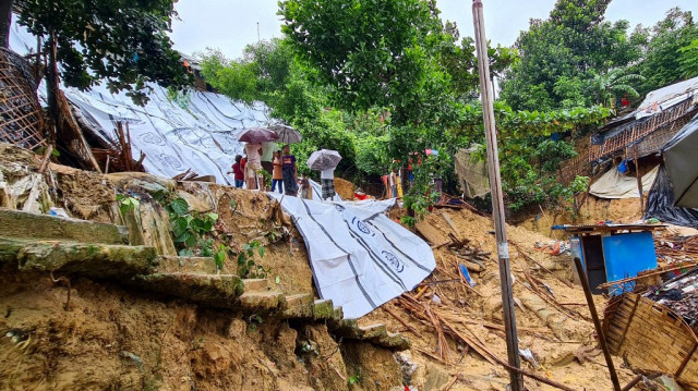 Zone touchée par un glissement de terrain dans le camp de réfugiés rohingyas de Balukhali, à Ukhia, dans le district de Cox's Bazar au Bangladesh, le 19 juin 2024.