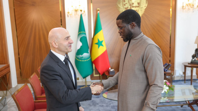 Le Président sénégalais Bassirou Diomaye Faye a reçu, ce mardi 25 mars 2025, une délégation du Fonds monétaire international conduite par M. Edward Gemayel, chef de mission du FMI pour le Sénégal. 