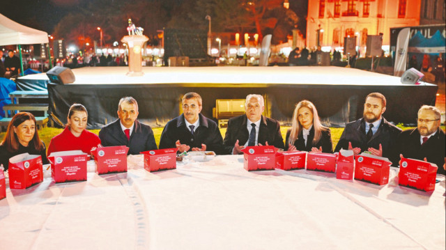 Organizasyonda, 11 Balkan ülkesinden gelen soydaşlar iftar sofrasında bir araya geldi.