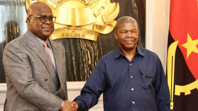 Le président de la République Démocratique du Congo, Félix-Antoine Tshisekedi Tshilombo, a effectué une visite officielle à Luanda le 27 mars 2025, où il a rencontré son homologue angolais, João Lourenço.