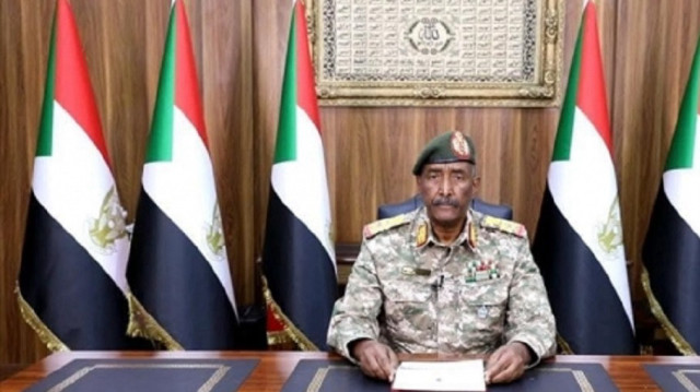 البرهان يبدأ زيارة إلى السعودية بعد يومين من إعلانه الخرطوم "حرة"