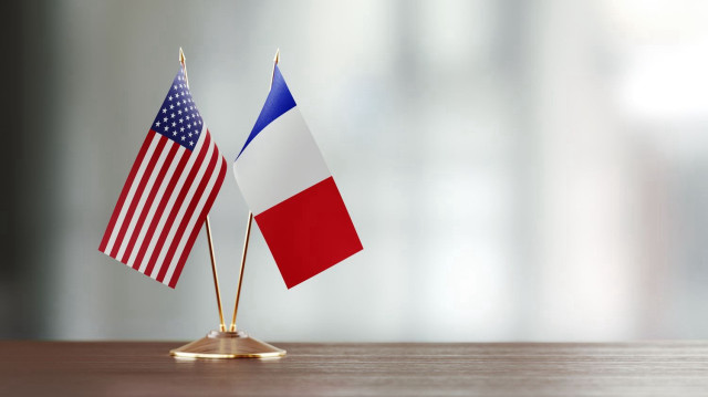 Власти США призвали французские компании отказаться от политики инклюзивности. | Фото: MicroStockHub / Getty Images