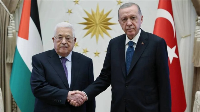 أردوغان وعباس يبحثان الاعتداءات الإسرائيلية وقضايا إقليمية ودولية