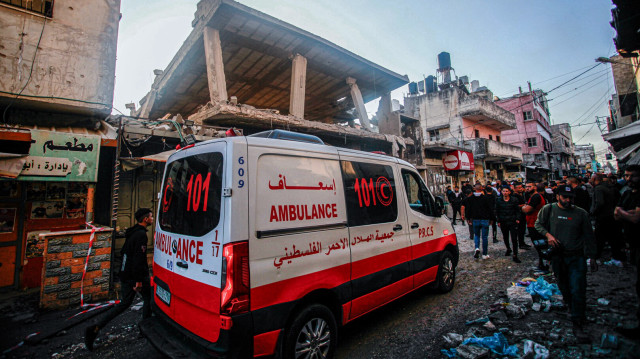 الهلال الأحمر بغزة: إسرائيل تعطل البحث عن طواقمنا المفقودة برفح