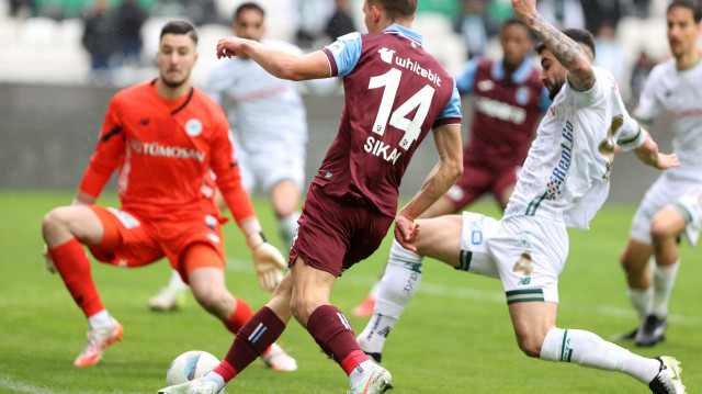 TÜMOSAN Konyaspor - Trabzonspor maçından kare.