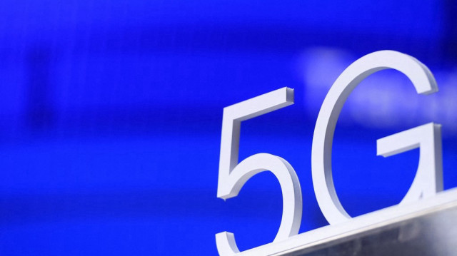 "L'écart est encore plus prononcé en termes de performance" puisque la vitesse moyenne de la 5G est d'environ 400 megabits par seconde en Corée du Sud, contre à peu près la moitié en Europe.