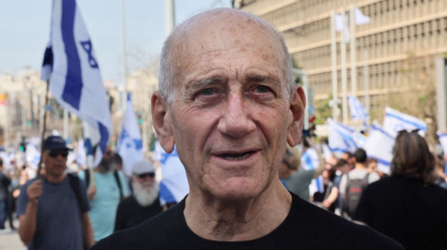 L'ancien Premier ministre israélien (de 2006 à 2009).