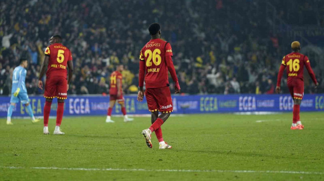 Göztepe'nin son haftalardaki performans düşüklüğü dikkati çekiyor.