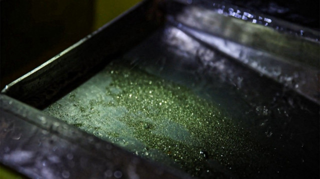 Une machine traitant des minéraux à la mine d'or de Nalunaq, dans le sud du Groenland, l'une des rares mines en activité au Groenland, le 12 février 2025.
