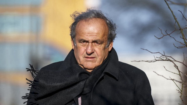 L'ex-président de l'UEFA Michel Platini arrive au tribunal à Muttenz près de Bâle, le 4 mars 2025.