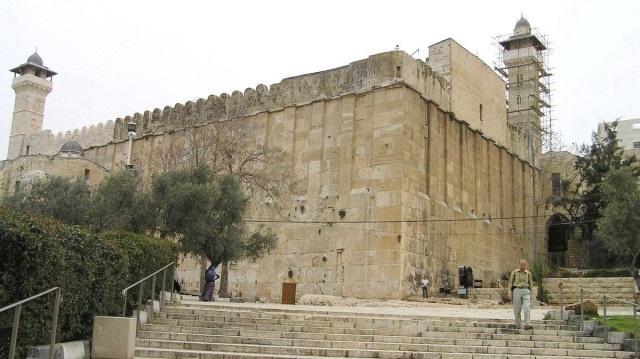 الخليل.. الاحتلال يرفض فتح الحرم الإبراهيمي بالكامل في رمضان