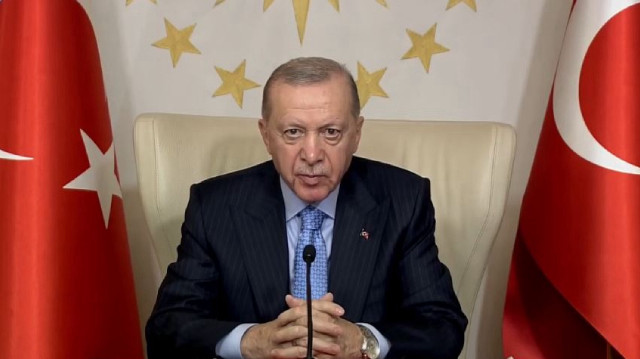 Cumhurbaşkanı Recep Tayyip Erdoğan, Vahdettin Köşkü'nde AB'nin düzenlediği 'Fikirdaş Ülkeler Liderler Çevrimiçi Toplantısı'nda konuştu.