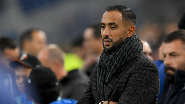 Le consultant sportif marocain de l'OM, Medhi Benatia, au stade Vélodrome, à Marseille, le 30 novembre 2023.