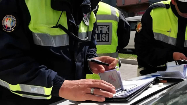 Trafik cezaları 2025: 46/2-a trafik ceza kodu nedir, 46/2-a cezası ne  kadar? | Son Dakika Haberleri