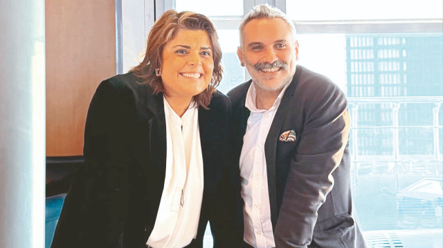 Refika Birgül - Burak Arpak