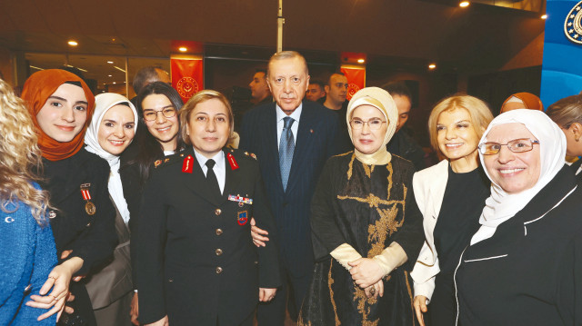 Cumhurbaşkanı Erdoğan'dan Haliç Kongre Merkezi'nde düzenlenen 8 Mart Dünya Kadınlar Günü İftar Programı'na katıldı.