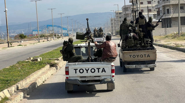 الدفاع السورية: أعدنا السيطرة على مناطق الاعتداءات بالساحل