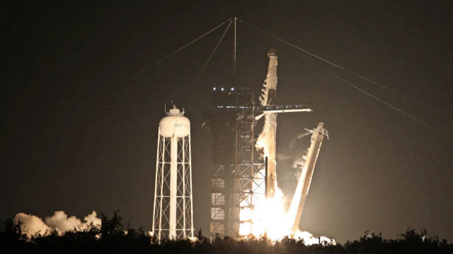 Ракета SpaceX Falcon в Космическом центре Кеннеди на мысе Канаверал, штат Флорида, США.