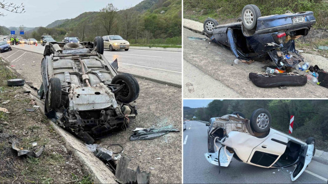 Bartın'da bayram dönüşü yapan iki ailenin bulunduğu otomobiller çarptıştı.