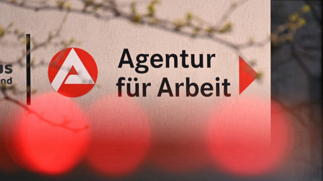 Logo de l'agence allemande pour l'emploi à Dortmund, dans l'ouest de l'Allemagne, le 10 avril 2025.