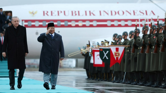 Turkish President Recep Tayyip Erdogan welcomes Indonesian President Prabowo Subianto at Esenboga Airport in Ankara, Türkiye on April 9, 2025.