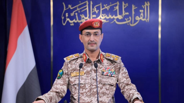 الحوثي تعلن استهداف حاملة طائرات أمريكية شمالي البحر الأحمر