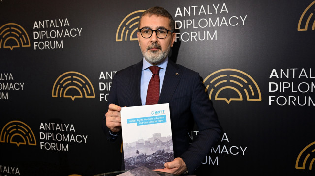 Muharrem Kılıç, président de l'Institution des droits de l'homme et de l'égalité de Turquie (TİHEK), a fait des déclarations au correspondant de l'AA lors du Forum diplomatique d'Antalya (ADF) 2025 qui s'est tenu au Centre de congrès NEST dans la région touristique de Belek, dont l'Agence Anadolu (AA) est le "Partenaire de communication globale".
