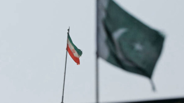 علیحدگی پسند تنظیم بلوچستان نیشنل آرمی (بی این اے) نے اس حملے کی ذمہ داری قبول کی ہے