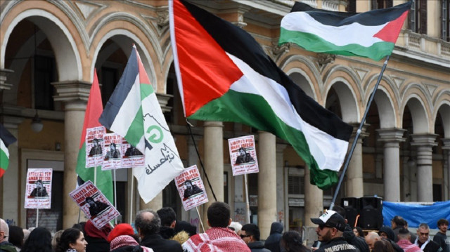 ميلانو الإيطالية.. 15 ألف متظاهر يطالبون بوقف الإبادة في غزة