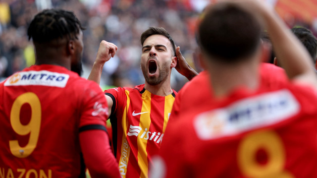 Kayserispor'a galibiyeti getiren golü Cardoso kaydetti.