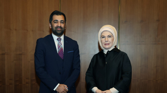 أمينة أردوغان تلتقي رئيس الوزراء الأسكتلندي السابق حمزة يوسف