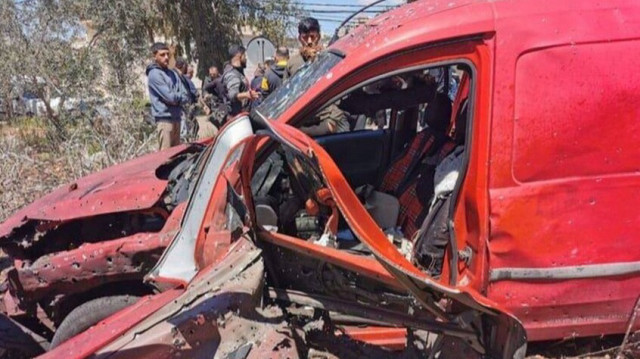 لبنان.. قتيل و3 مصابين بقصف مسيرة إسرائيلية سيارة في عيترون
