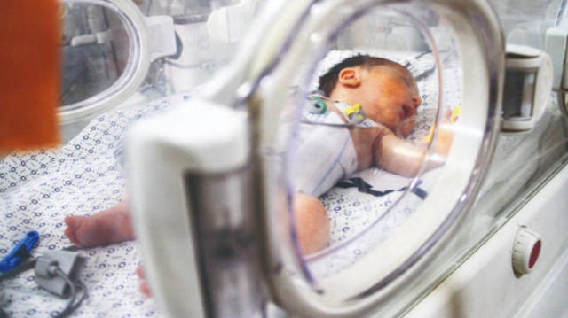 İsrail'in Gazze'ye yardım girişini engellemesi nedeniyle yeni doğan bebeklerin de hayatı tehlikede