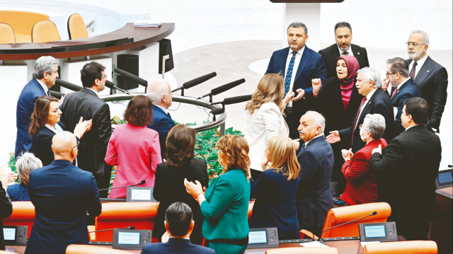Vekilliğin düşürülmesi için alınan Meclis Başkanlık Kararı Resmi Gazete’de yayımlandıktan sonra Atalay’ın vekilliği düşürülmüştü.