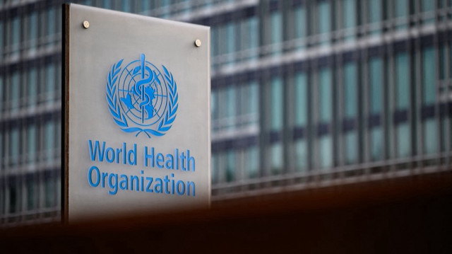 Un panneau de l'Organisation mondiale de la santé (OMS) à son siège à Genève.