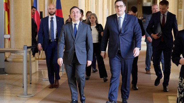 Le Ministre espagnol des Affaires étrangères, José Manuel Albares, et son homologue tchèque, Jan Lipavsky, en République tchèque, le 17 avril 2025.