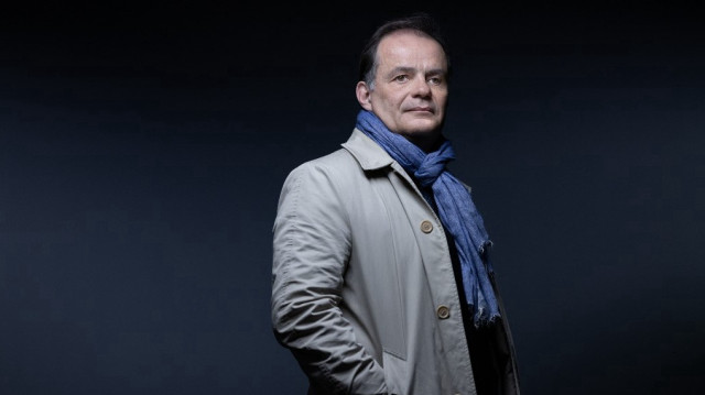 Le chef de cabinet du Premier ministre français Emmanuel Moulin pose lors d'une séance photo à Paris le 31 mars 2025.