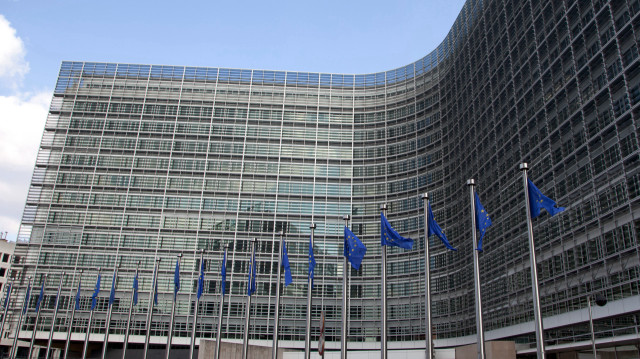 Франция, Германия и Великобритания подключились к переговорам по Украине.
