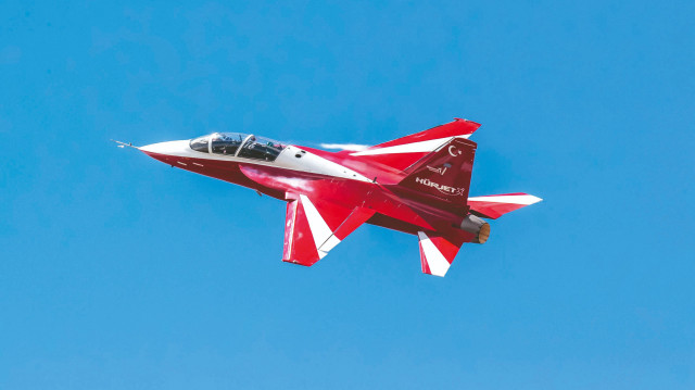 Türk savunma sanayisinin ilk insanlı jet motorlu uçağı HÜRJET'in geliştirme ve test çalışmaları devam ediyor.
